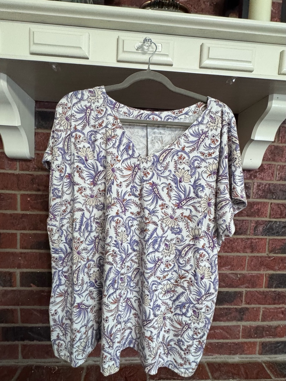J. Jill White Short Sleeve Paisley Tee with Purple Floral Print Sz XL T